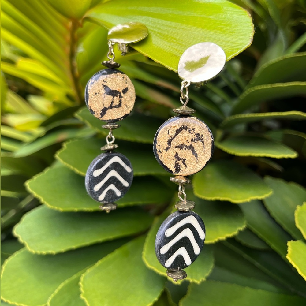 African inspired earrings 🦓